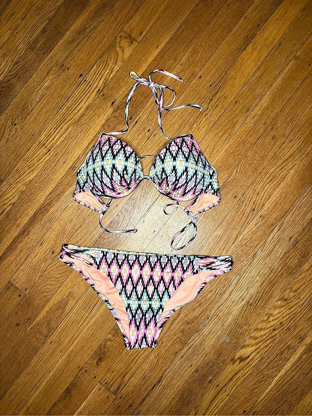 Victoria's Secret Geometric Bikini in Pink & Black